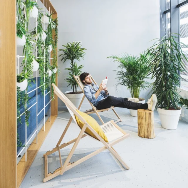 Do you struggle with workplace attendance issues? 🙋‍♀️ 
https://workplaceinsight.net/traditional-incentives-dont-encourage-people-back-to-the-office-heres-what-might/