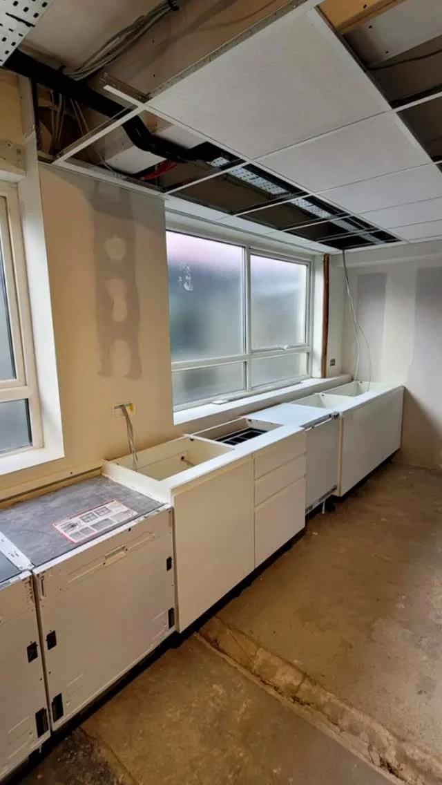 More progress on site at our refurbishment project in Skipton.

What started as a blank canvas is now beginning to take real shape — a reminder that great spaces are built step by step, detail by detail. Looking forward to sharing the finished transformation soon #shapingamazingspaces #fitout #commercialfitout #progress