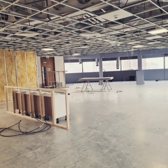 Incoming 🚨 - progress on site at 1 Whitehall Riverside 👀
Great to see this project moving forward with real pace. Every stage brings us closer to a workspace that’s designed for collaboration, performance, and people. Watch this space… 🏢 👏 👷
@thisisinteriorsltd 
#shapingamazingspaces #Progress #OfficeFitOut #CommercialInteriors #WorkplaceDesign #OfficeDesign #InteriorFitOut #ConstructionIndustry #LeedsBusiness #YorkshireConstruction #ModernWorkspace #CollaborativeWorkplace